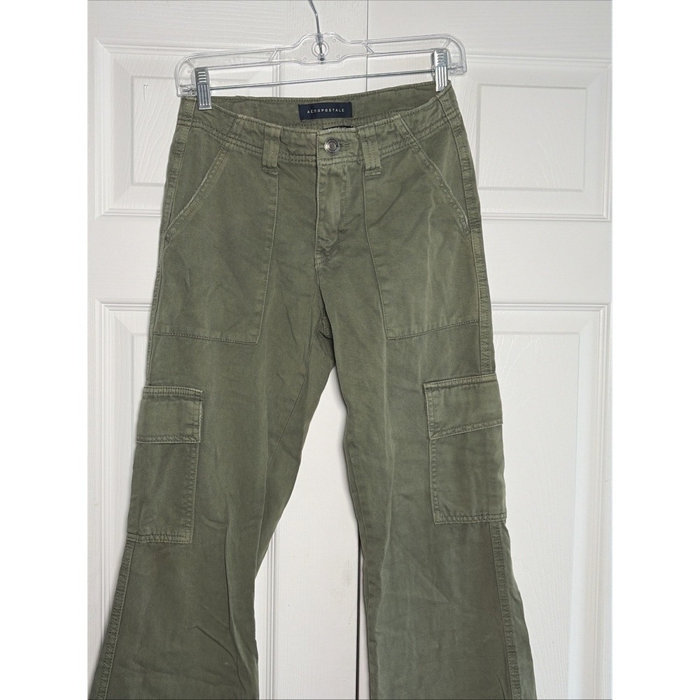 Aeropostale Low Rise Flare Utility Cargo Pants Womens Size 0 Olive Green Cotton - Picture 2 of 5